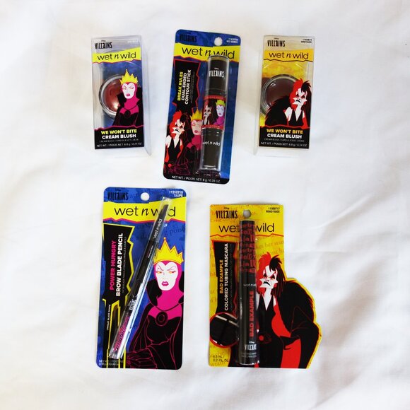 Wet N Wild Disney Villains 5 Makeups bundle Contour, Mascara, Highlighter NEW - Picture 1 of 11